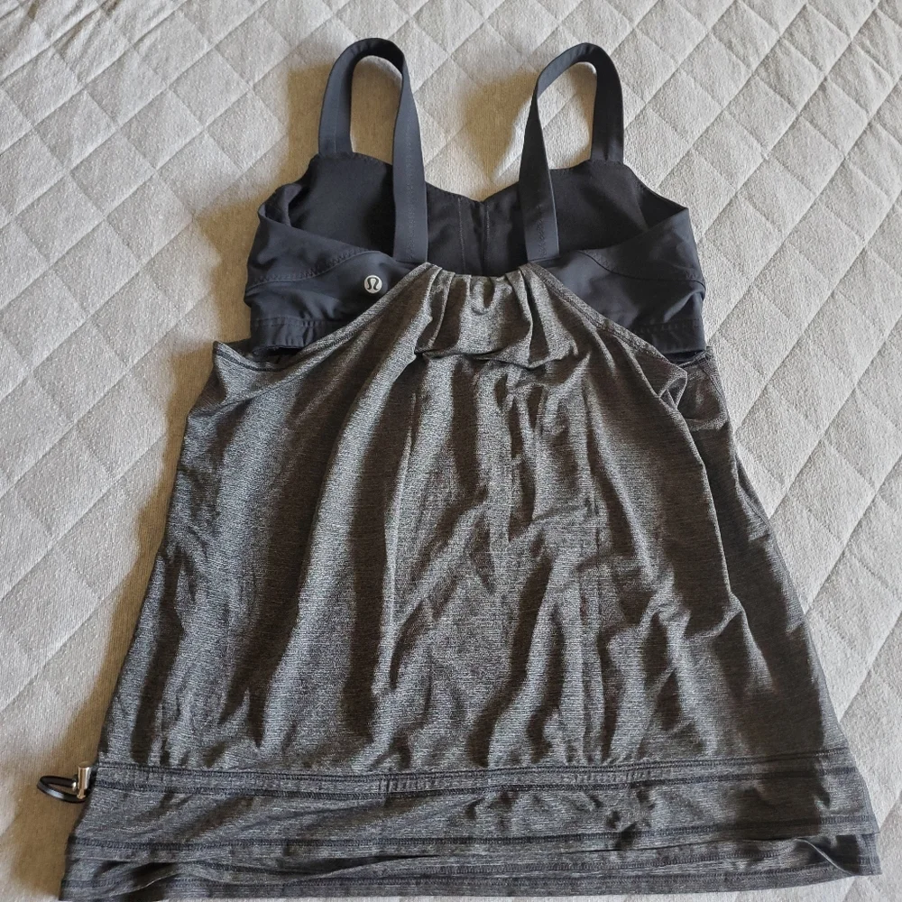 Lululemon Run Back on Track‎ Tank Sz 8